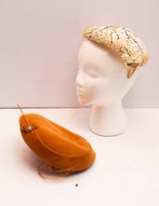 lot 297 image: Set of 2 Vintage Fascinator Hats