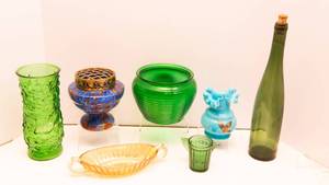 lot 303 image: vintage colored glassware, opaque blue vase is chipped