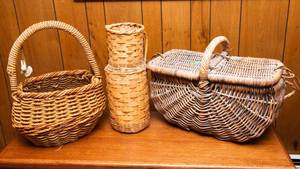 lot 292 image: Set of 3 Large Baskets