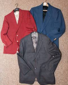 lot 325 image: Set of 3 Mens Sports Coats