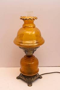 lot 261 image: Vintage-Style Small Table Lamp  Oil Lamp Design, 20 Tall