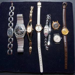 lot 317 image: Vintage Timex Watches  6 Watches and 2 Watch Faces