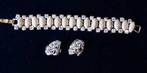 lot 239 image: Iridescent Rhinestone Bracelet & Matching Clip-On Earrings