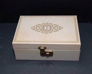 lot 556 image: Large Jewelry Box with Costume Jewelry