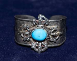 lot 578 image: Metal Cuff Bracelet with Blue Stone