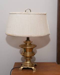 lot 451 image: Gold-Tone Table Lamp  14 Tall