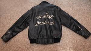 lot 466 image: Vintage Harley-Davidson Leather Jacket  Size Medium