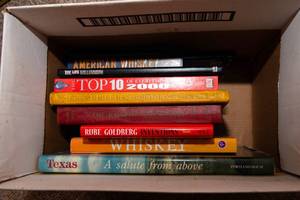 lot 468 image: Miscellaneous Hardcover Books  Assorted Lot