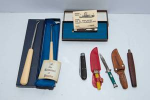 lot 529 image: Vintage Knives and Button Hooks  Includes Old Timer Pocket Knife in Box