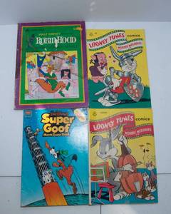 lot 509 image: Vintage Looney Tunes & Disney Comics