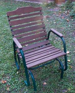 lot 591 image: Glider Patio Chair  Excellent Condition