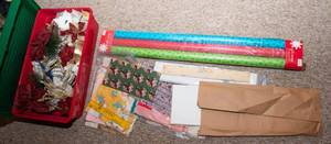 lot 425 image: Vintage Christmas Wrapping Paper & Holiday Accessories