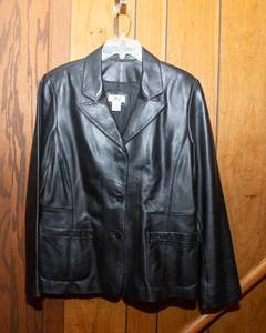 lot 493 image: VS2 Leather Jacket  Size XL