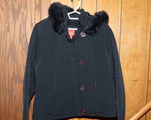 lot 506 image: Esprit Jacket  Size Large, Black with Removable Hood