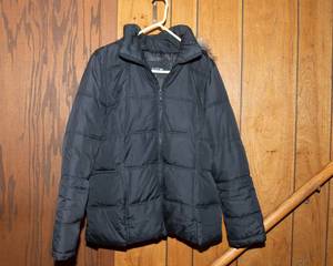 lot 512 image: APT. 9 Black Coat  Size Medium with Removable Hood
