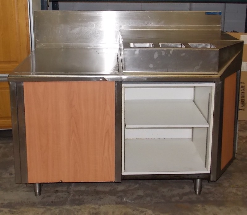 lot 16 image: Wasserstrom Custom Stainless Steel Preptable Workstation