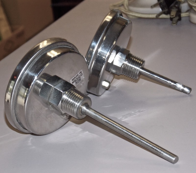 lot 26 image: Lot of (2) USG Brand Thermometers