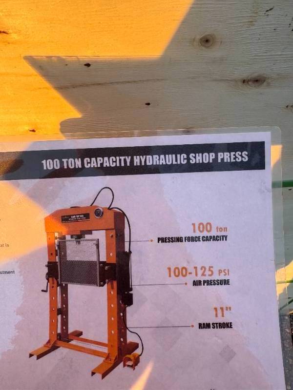 lot 119 image: 2025 Unused Landhonor Assembled size 59 (L)x 40 (W) x 79(H) Shop press