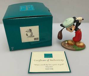 lot 51 image: Vintage WDCC Mickey Mouse What A Swell Day For A Game Of Golf Figurine In Original Box With COA