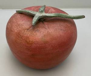 lot 216 image: Large 7 Casted Metal Tomota Garden Statue