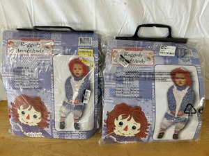lot 59 image: (2) Raggedy Ann & Andy Size 1-2