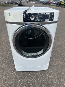 lot 6 image: GE GAS DRYER