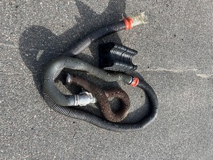 lot 19 image: LOT OF RV SEPTIC HOSES