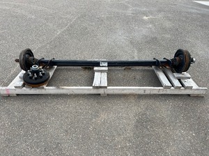 lot 16 image: USED LIPPERT 7000 # TORSION AXLE