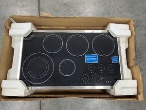 lot 1 image: BRAND NEW ELECTROLUX INDUCTION COOKTOP