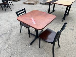 lot 448 image: Square Dinner Table Set