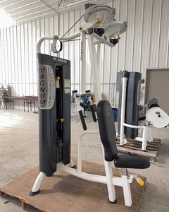 lot 12 image: Magnum Pec Fly  Rear Delt Combination Machine