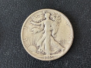 lot 53 image: 1945-S Walking Liberty Half Dollar