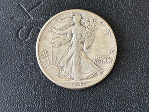 lot 40 image: 1941 Walking Liberty Half Dollar