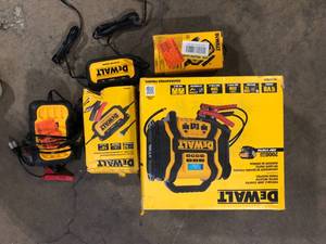 lot 41 image: Lot of Assorted Dewalt Portable Power Stations Various Models and Conditions Customer Returns See Pictures