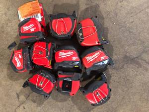 lot 58 image: Lot of Tape Measures   Customer Returns See Pictures