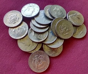 lot 10 image: (20) Kennedy Half Dollars