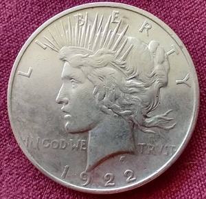 lot 74 image: 1922 Peace Dollar