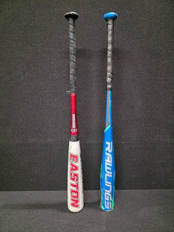 lot 2004 image: 2 Thirty-inch Baseball Bats Rawlings and Easton