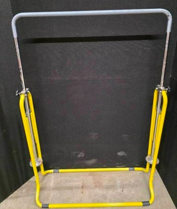 lot 2011 image: Junior Gymnastics Horizontal Bar