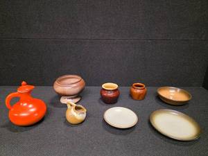 lot 2022 image: Assortment of Pottery