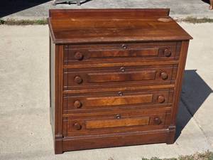 lot 2081 image: Antique Hardwood Dresser (Walnut)