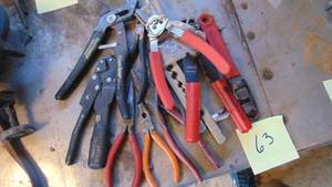 lot 63 image: Assorted Pliers