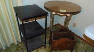 lot 89 image: Vintage Rd Table 24Rd x 29, Vintage Magazine Rack and Newer 3 Shelf Table 14 x 16 x 29