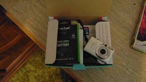 lot 103 image: Canon Power Shot SD 1100 IS Digital Camera