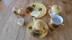 lot 127 image: Vintage Hand Painted Pinecone Design China Pcs, Bavaria China