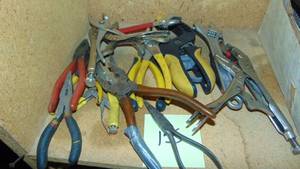 lot 155 image: Assorted Pliers and Tools