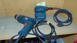 lot 159 image: B&D Electric Sander and Drill