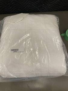 lot 56 image: French Linen Box Stitch Quilt, King Size, White