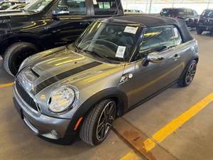 lot 10 image: 2009 Mini Cooper S Convertible