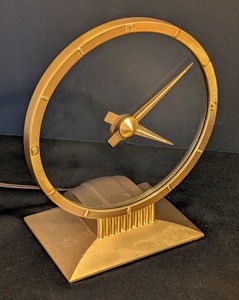 lot 6 image: BR - Vintage Jefferson Golden Hour Vintage Electric Mantel Clock